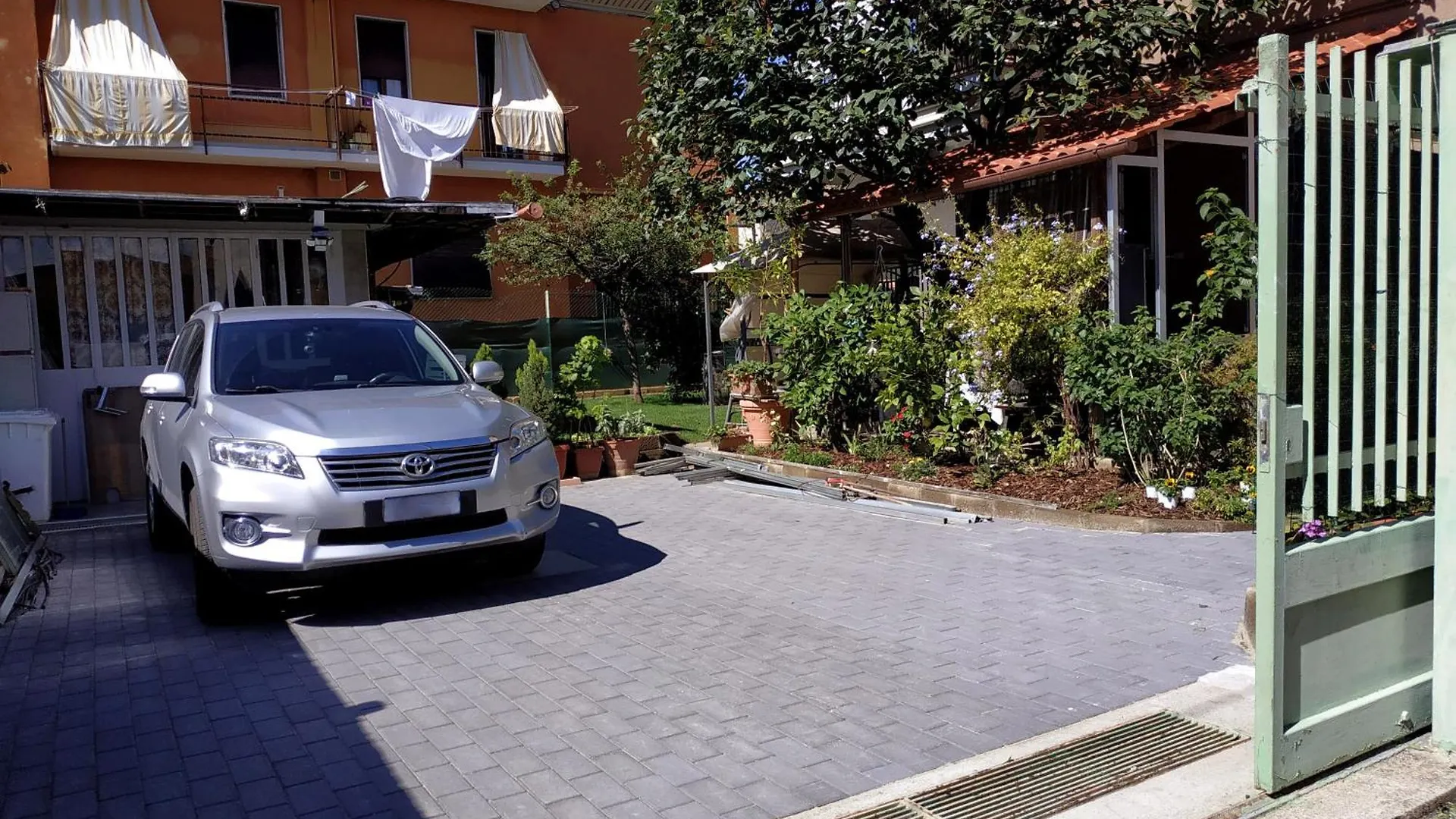 Casa Di Lux E Max - Sub 701 Apartment Brugherio